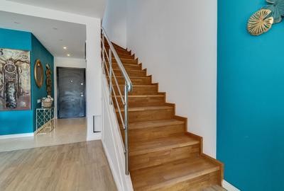 Casă cu 3 camere cu Canalizare în Ștefăneștii de Jos - 2