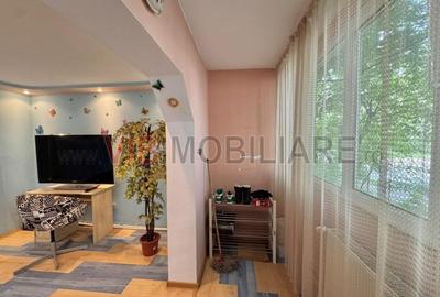 Apartament cu 3 camere decomandat în Păcii - 4