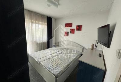 Apartament cu 3 camere decomandat în Torontalului