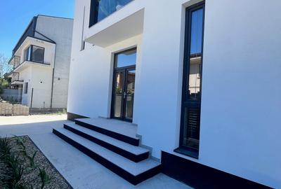 Casă individuală cu 5 camere cu Teren 340 Mp în Central - 2