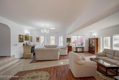 Voluntari, Revolutiei, Vila 2006, 560 mp, teren 1120mp - 3