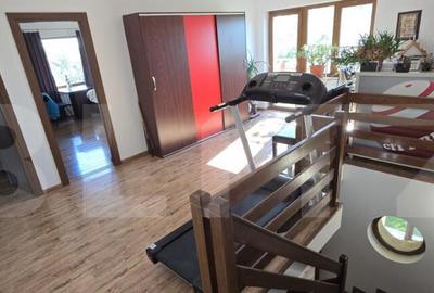 Casa Individuala, P+E, 3 dormitoare, 900 mp teren, zona Carc - 3