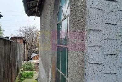 Branesti / IF - casa batraneasca din caramida cu teren de vanzare - 40