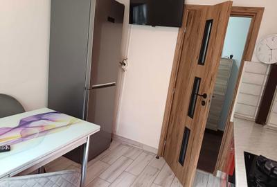 Apartament cu 3 camere semidecomandat în Central - 7