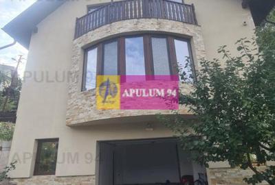 Vilă de vânzare în Comarnic