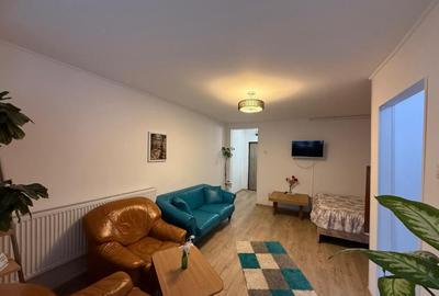 Garsoniera mobilata ?i utilata complet-zona Miorita - 3