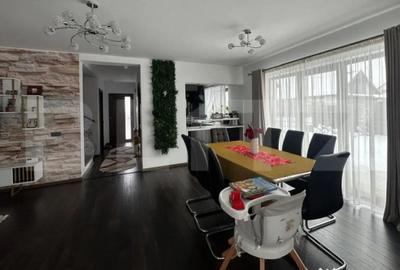 Casă cu 4 camere cu Teren 500 Mp în Tărlungeni - 1