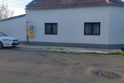 Casă cu 2 camere în Alfa - 1