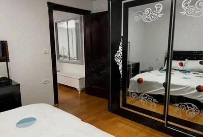 Apartament cu 2 camere decomandat, mobilat în Central