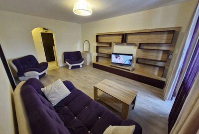 Apartament cu 2 camere decomandat în Calea București