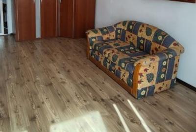 Apartament cu 2 camere decomandat în Tractorul