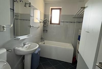 Apartament cu 3 camere decomandat în Europa - 2