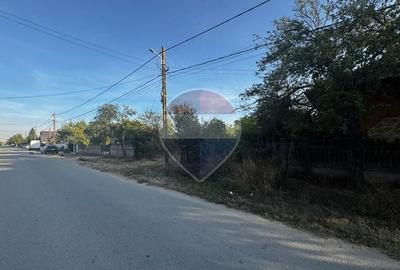 Teren Construcții intravilan de 1800 mp, în Albești
