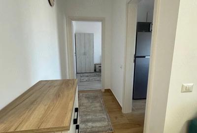 Apartament cu 2 camere decomandat în Roșu - 2