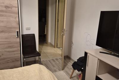 Apartament cu 3 camere circular în Far - 9