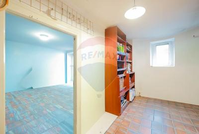 Spatiu comercial de vanzare situat ultracentral, str. George Enescu - 7