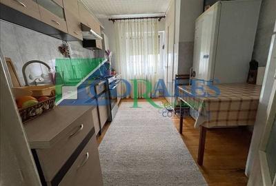 Apartament cu 2 camere decomandat în Soarelui - 3