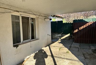 Casă cu 3 camere cu Teren 943 Mp în Huși - 3