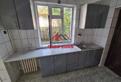 Casa in Poiana Campina--1800 lei - 16