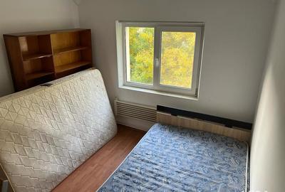 Proprietar vand ap. 4 camere str. Jirlau Proprietar vand ap. 4 camere str. Jirlau - 5