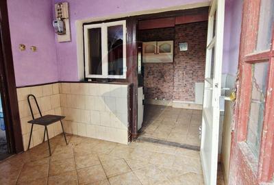 Casă cu 3 camere cu Canalizare în Central - 8