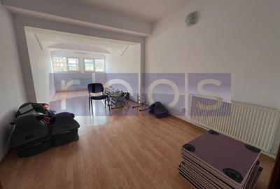 Casă individuală cu 8 camere cu Canalizare în Tineretului - 6