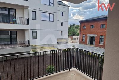 DE INCHERIAT. Apartament de lux 2 camere zona centrala - 12