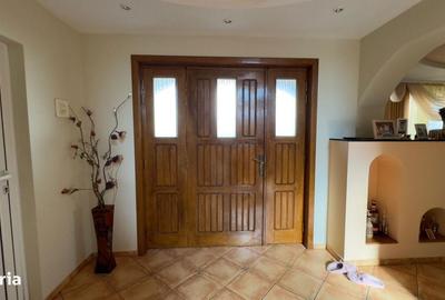 Casă cu 4 camere în Geamăna - 9