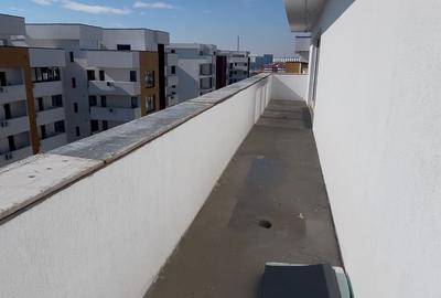 Penthouse cu 3 camere decomandat în Berceni - 1