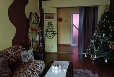 Apartament 4 camere Dristor
