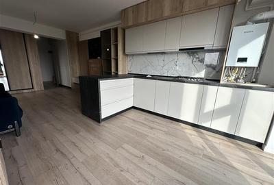 Bloc nou - langa Universitatea Bacovia si Primarie - 2 camere - mobilat si utila - 5