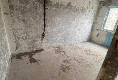 Apartament cu 3 camere semidecomandat în Micro 21 - 2