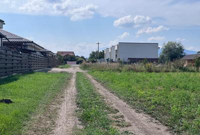 Teren intravilan 500mp- Stupini-Strada Barsei-Cod 4561 - 1