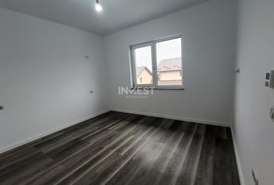 Casă cu 4 camere cu Canalizare în Central - 3