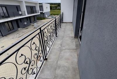 Apartament cu 3 camere decomandat în Central - 1