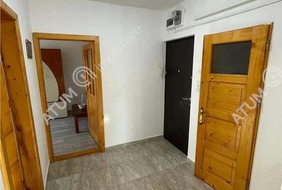 Apartament renovat cu 3 camere decomandate in Cisnadie Sibiu - 8
