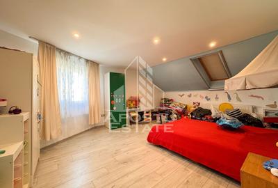 Casa individuala | 9 camere | 295mp utili | Teren 832mp | Girocului - 10