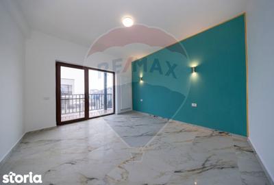 Casă cu 9 camere cu Teren 501 Mp în Astra