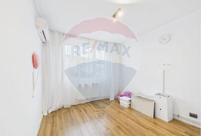 Apartament cu 4 camere de vanzare - Rahova - 14