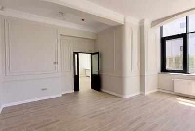 Spațiu comercial, de 200 mp, în Ultracentral - 8