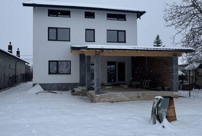 Casă cu 4 camere în Dumbrava - 5