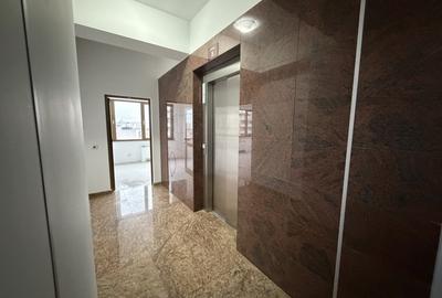 Spațiu comercial, de 126.31999969482 mp, în Unirii - 8
