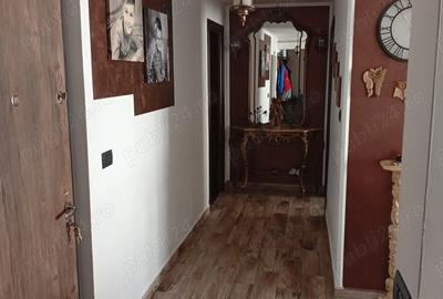 Apartament de vanzare 3 camere - 8