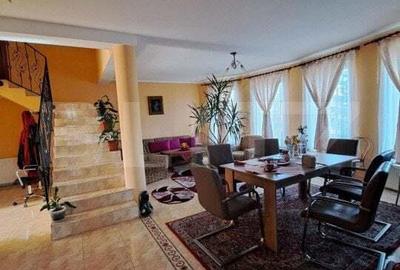 Casa 4 camere/ Teren 10 ari/ Unirea - 2