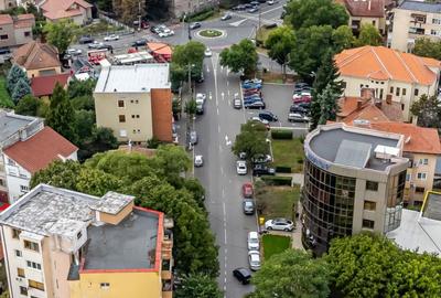 Spațiu comercial, de 120 mp, în Central - 5