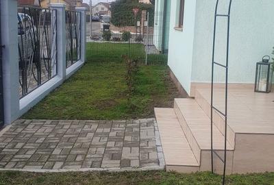 Casă cu 4 camere cu Canalizare în Vladimirescu - 2