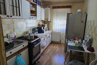 Apartament cu 3 camere decomandat în Vitrometan - 3