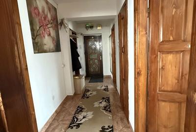 Apartament cu 3 camere în Central - 11