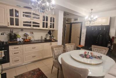 Se vinde direct de la proprietar – apartament 3 camere cu gradina, - 4