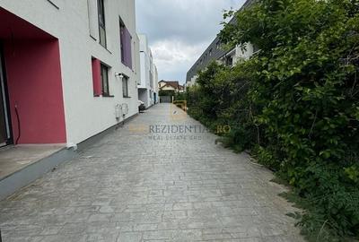 Casă cu 6 camere cu Canalizare în Central - 24